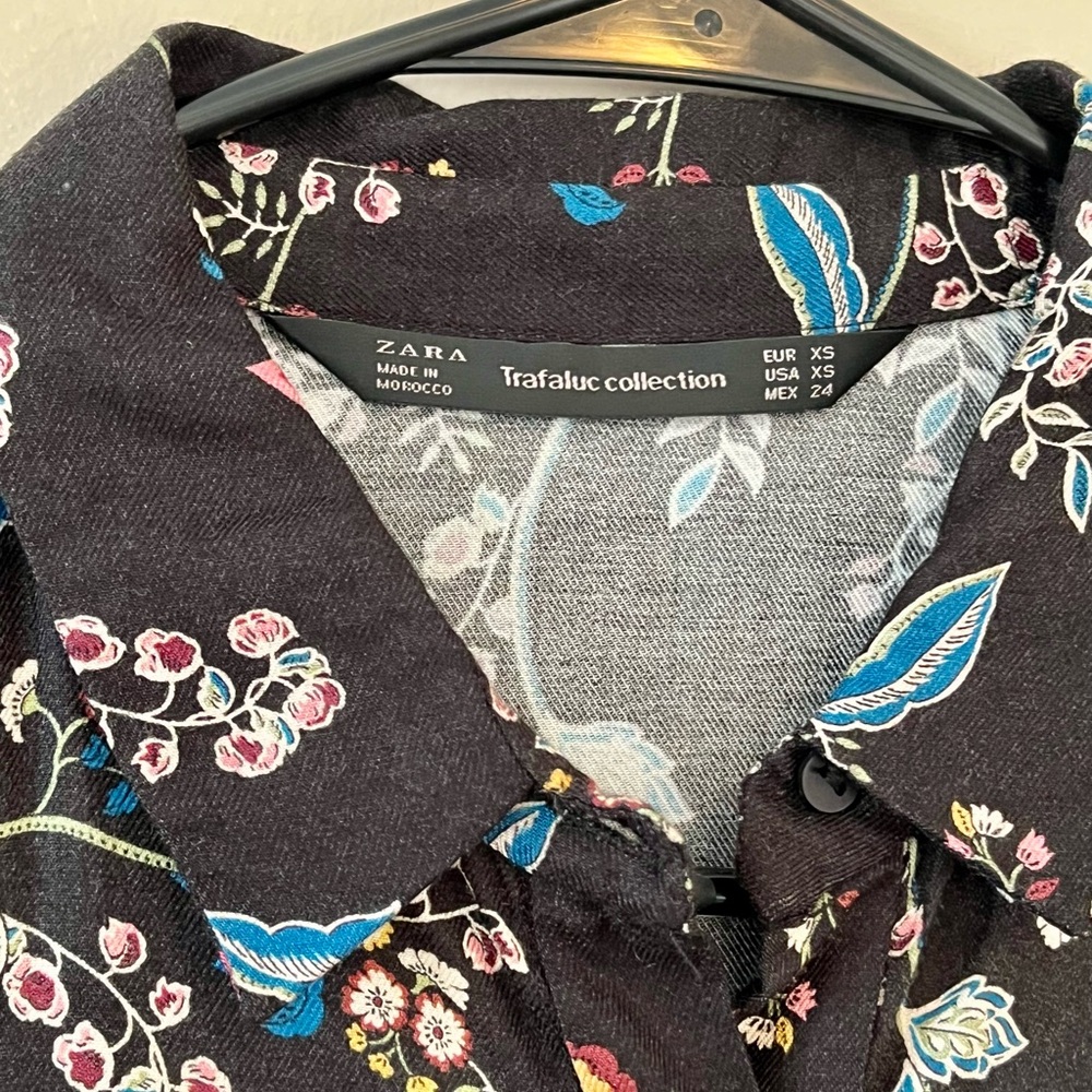 NWOT Elegant Zara trafaluc collection Multicolor Floral Long Sleeve Dress in XS - Picture 3 of 15